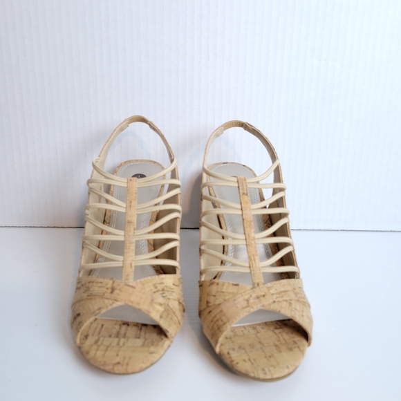 Yera Cork Peep Toe Sling Back Strappy Heeled Sandals - Size 9M - Picture 2 of 6